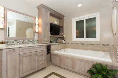 UNDERSTANDING BATHROOM REMODELING COSTS