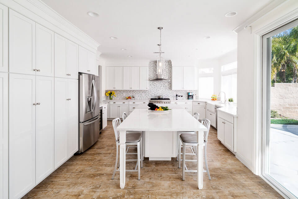 Popular White Kitchen Design, White Kitchen in California, White Kitchen 