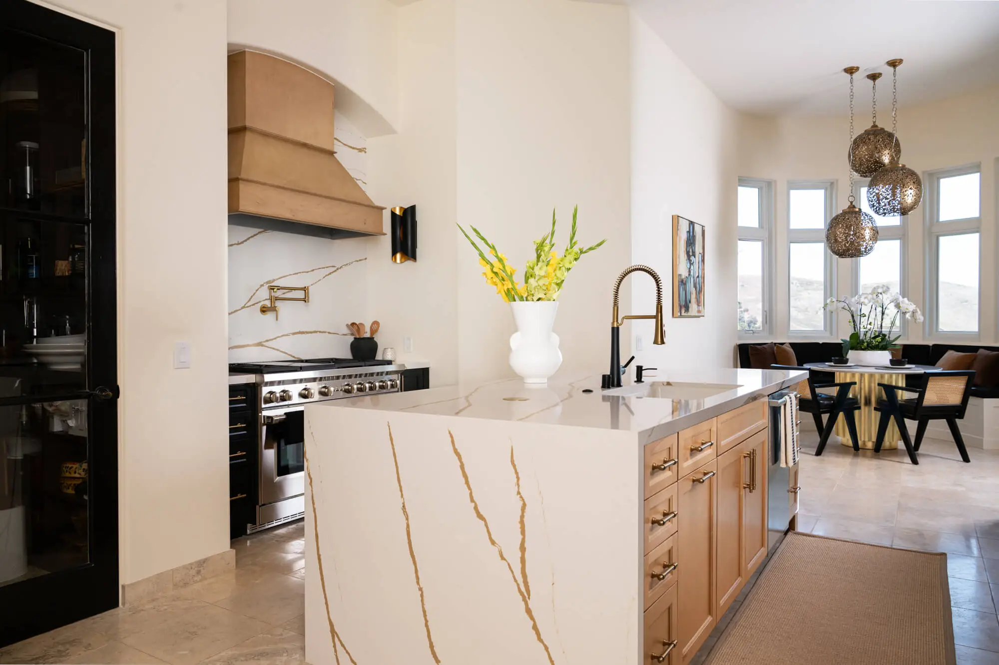 Matching countertops and backsplash in San Jan Capistrano kitchen remodel
