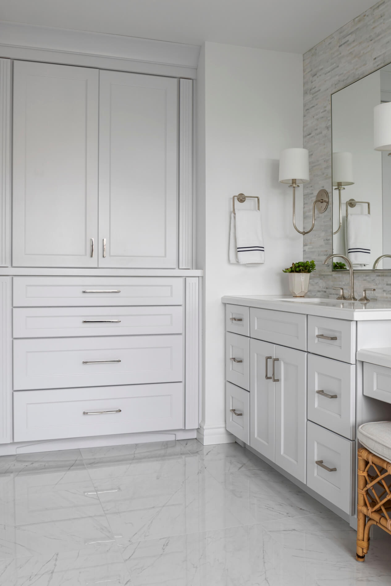 Master-Bathroom-Storage