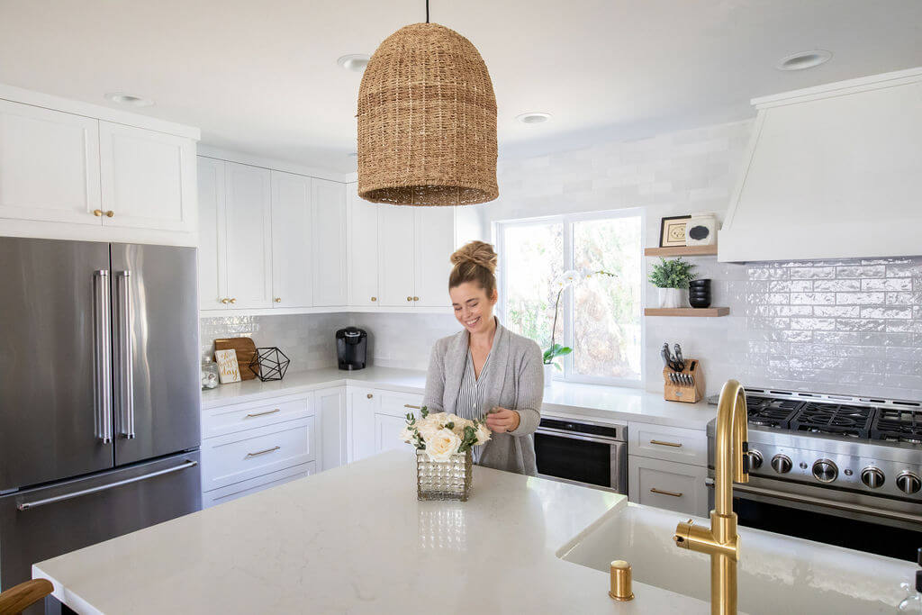 White-and-gold-kitchen