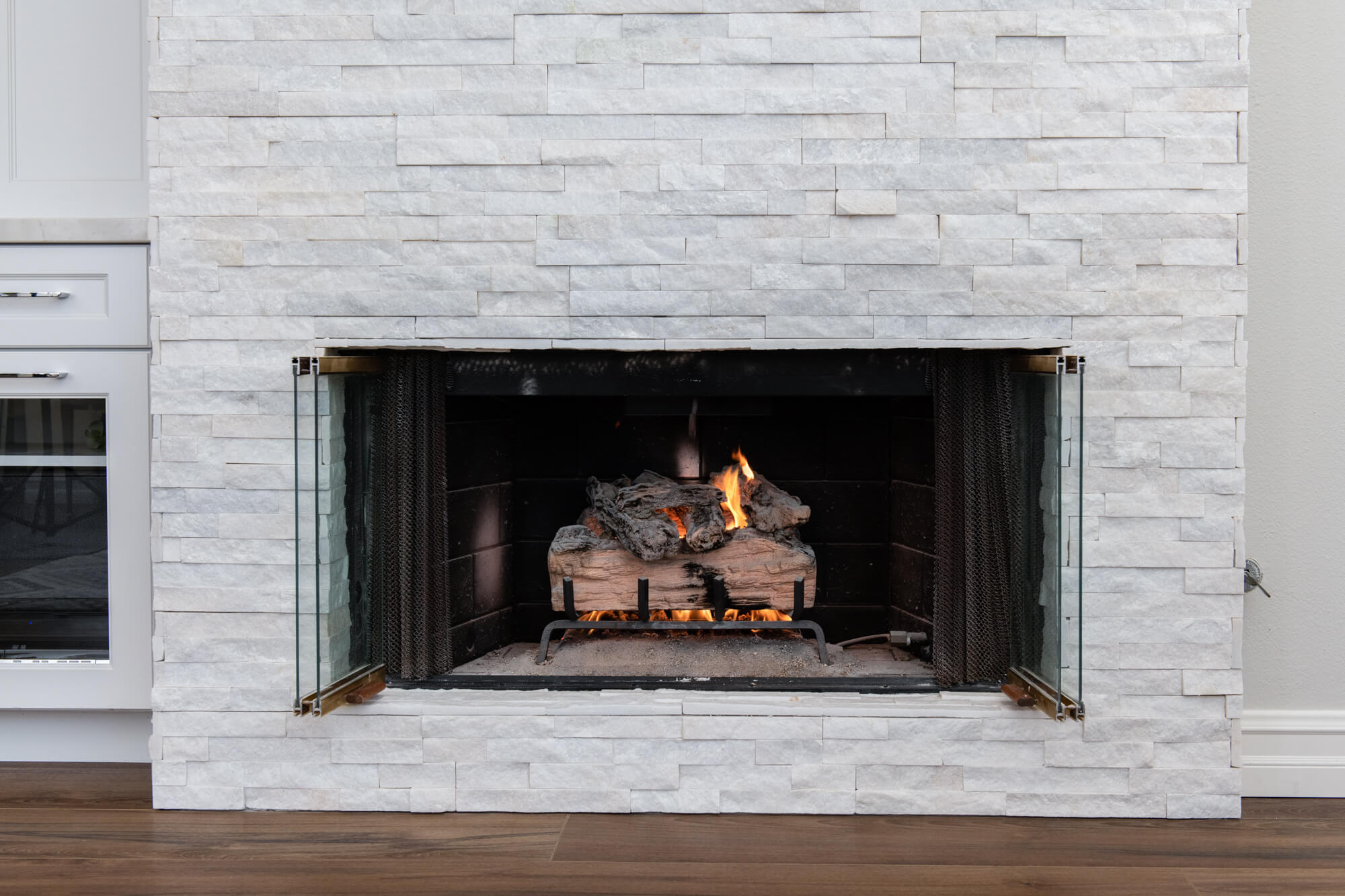 Marble-fireplace-remodel-in-Rancho-Santa-Margarita