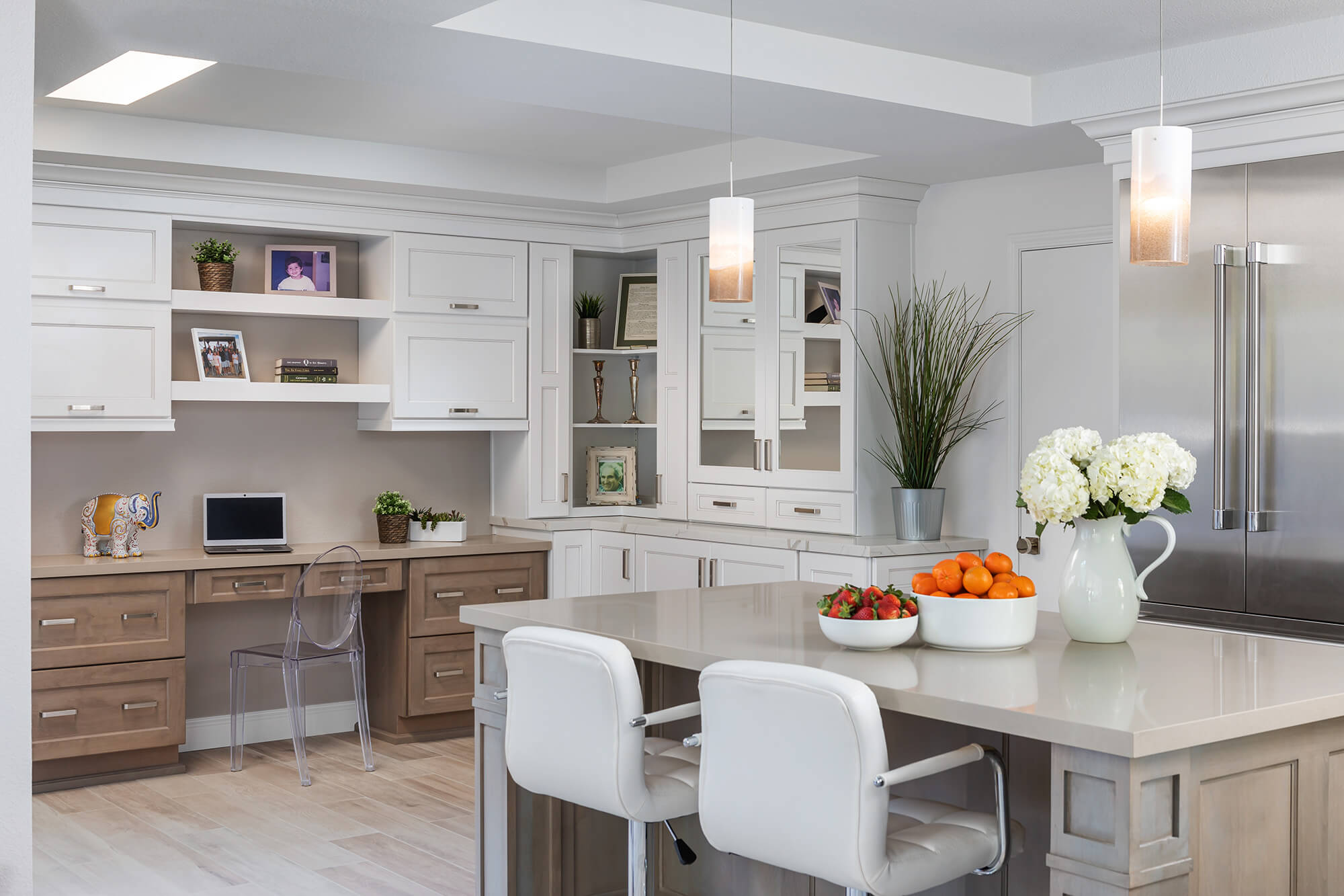 butlers-pantry-remodel-with-desk-area