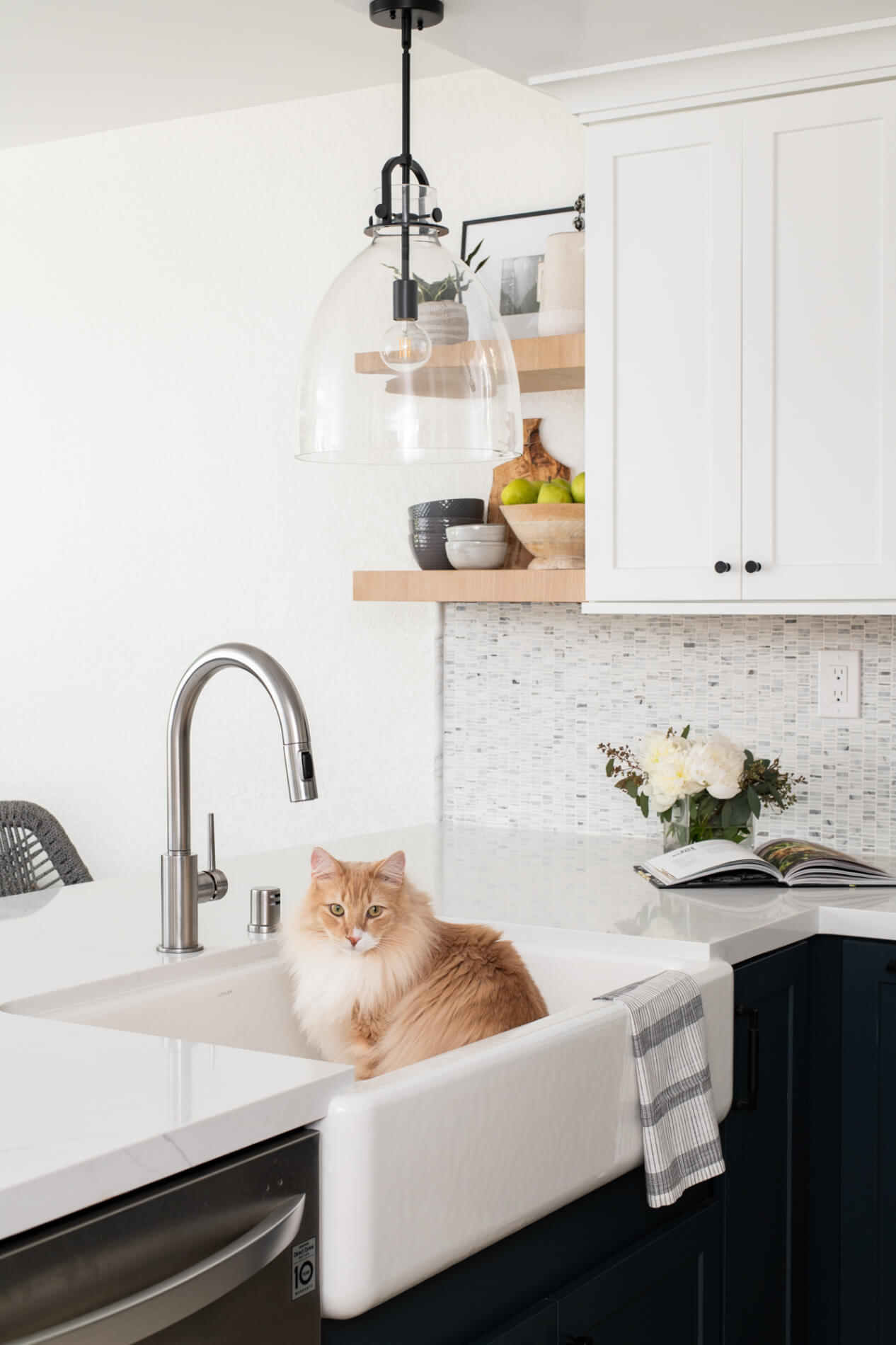 San-Clemente-kitchen-remodel-with-large-peninsula