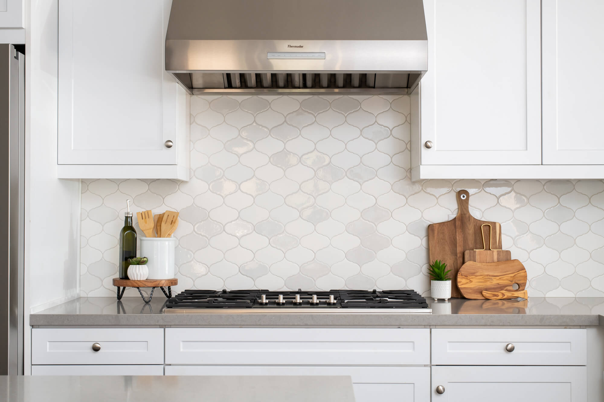 Beautiful tile backsplash in kitchen remodel