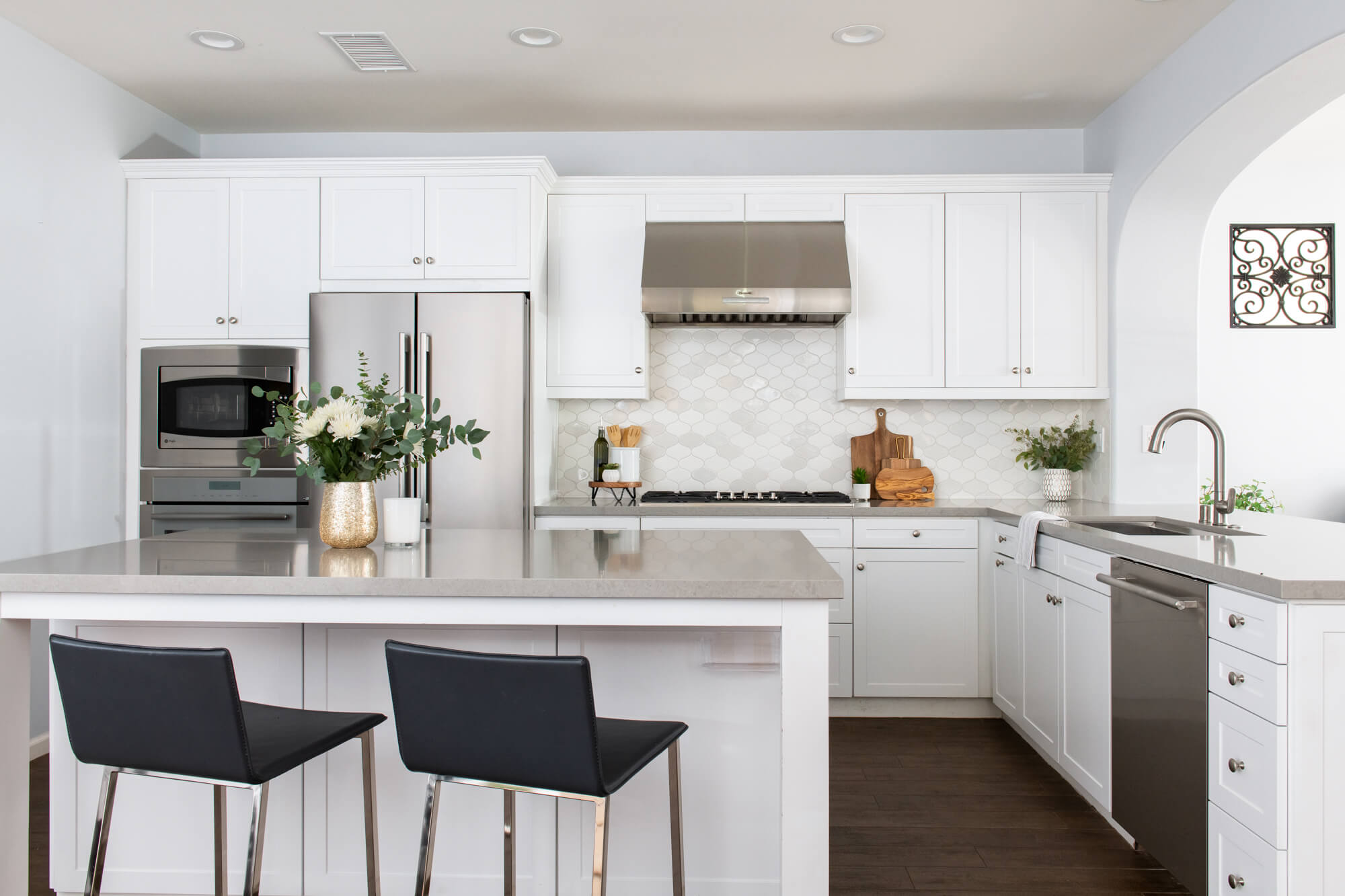 Sleek kitchen design in San Juan Capistrano kitchen remodel