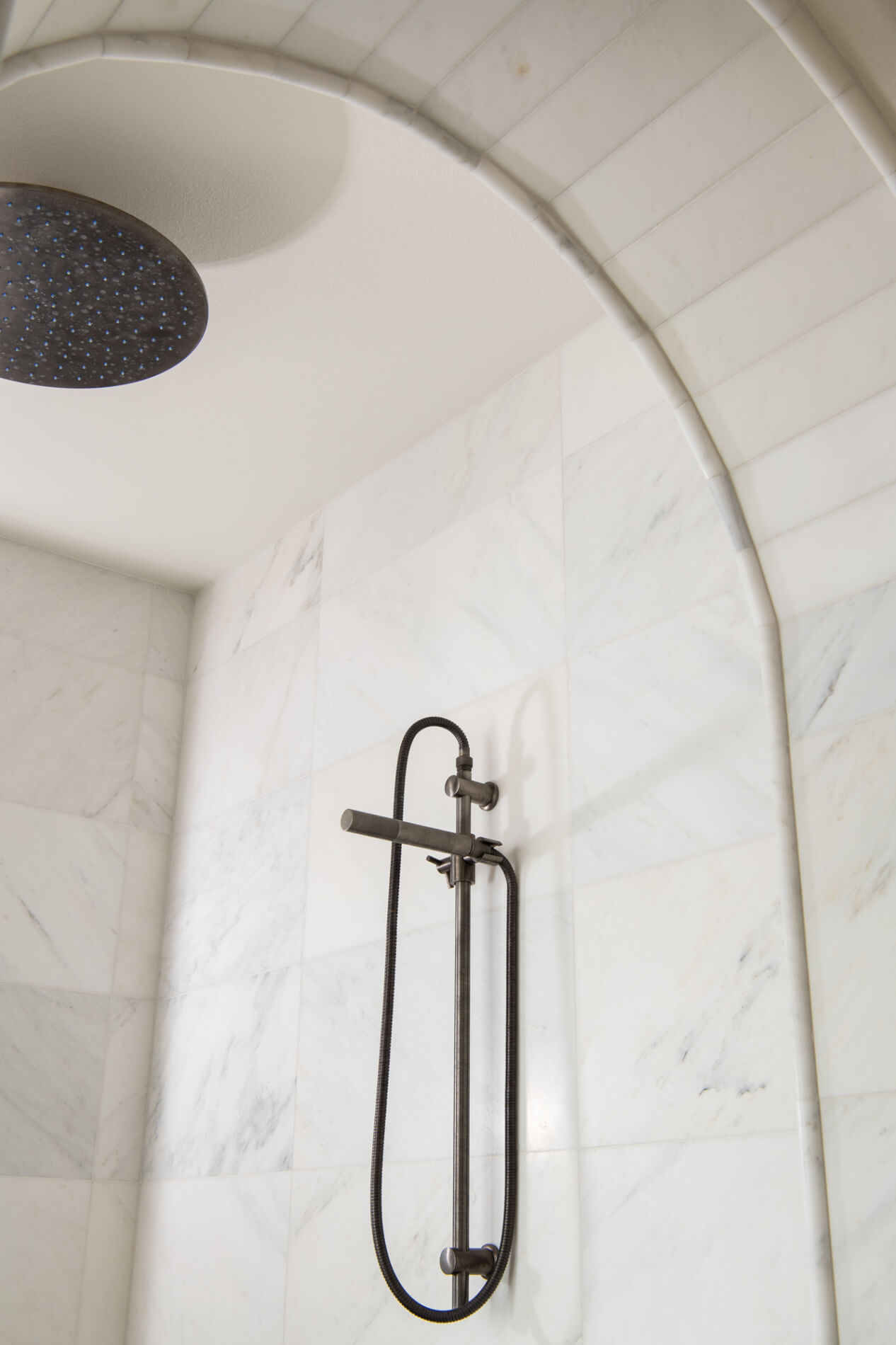 Quality craftsmanship in shower tiling execution in remodel