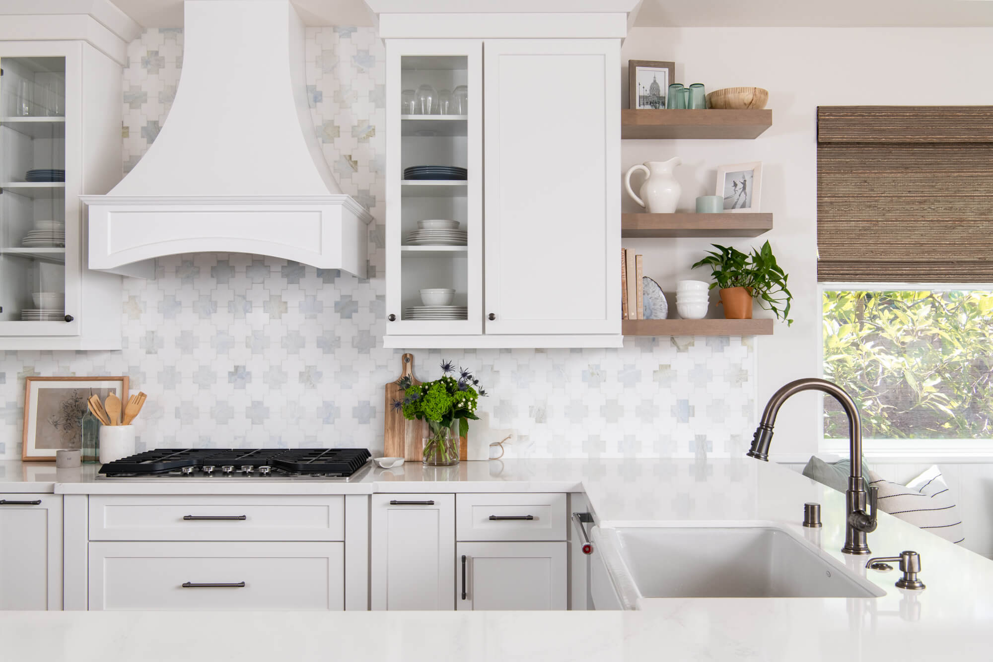 Countertop Cabinets in the Kitchen - The Honeycomb Home