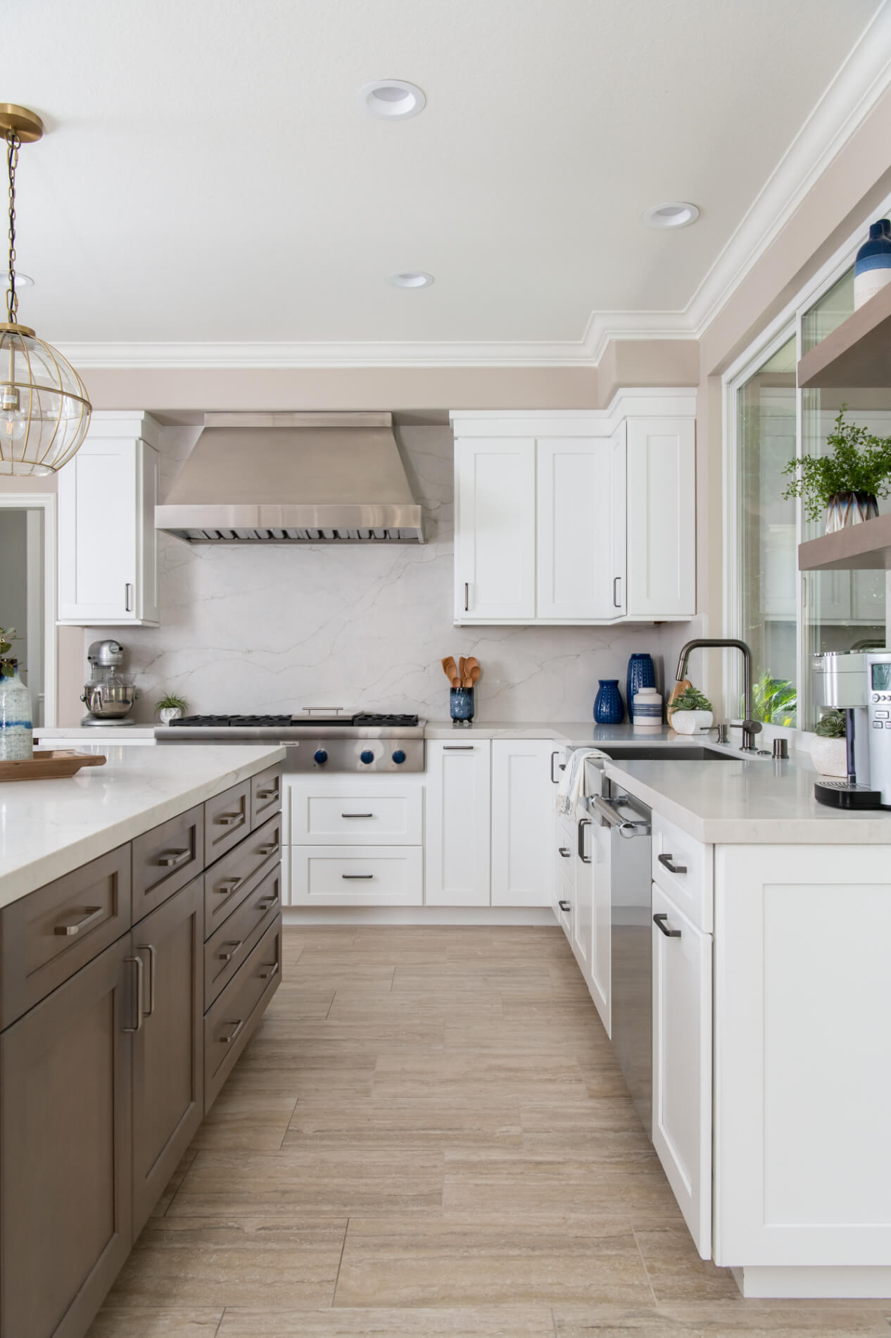 contemporary-white-kitchen-remodel-foothill-ranch