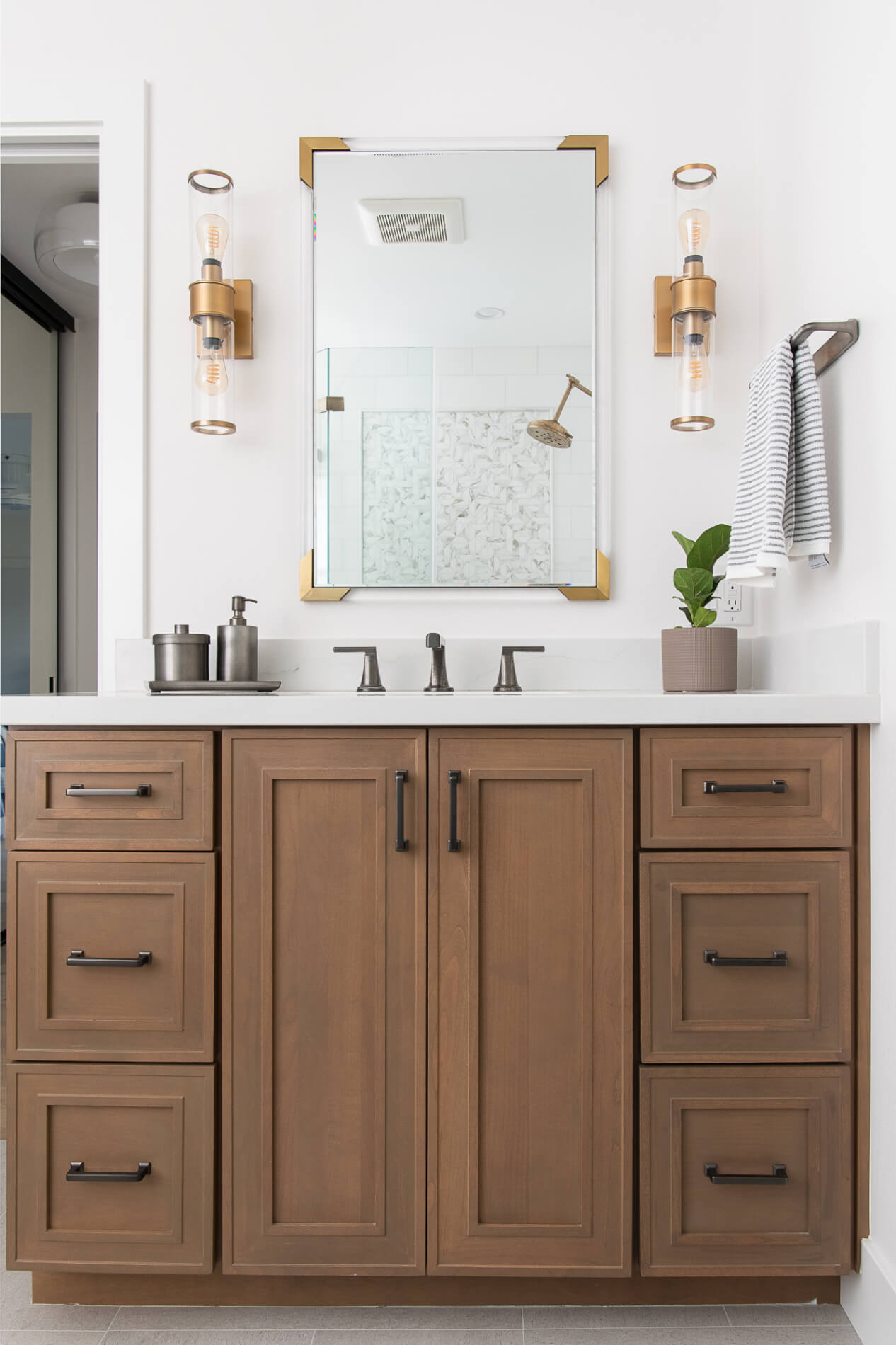 His and Hers bathroom vanity design in bathroom remodel