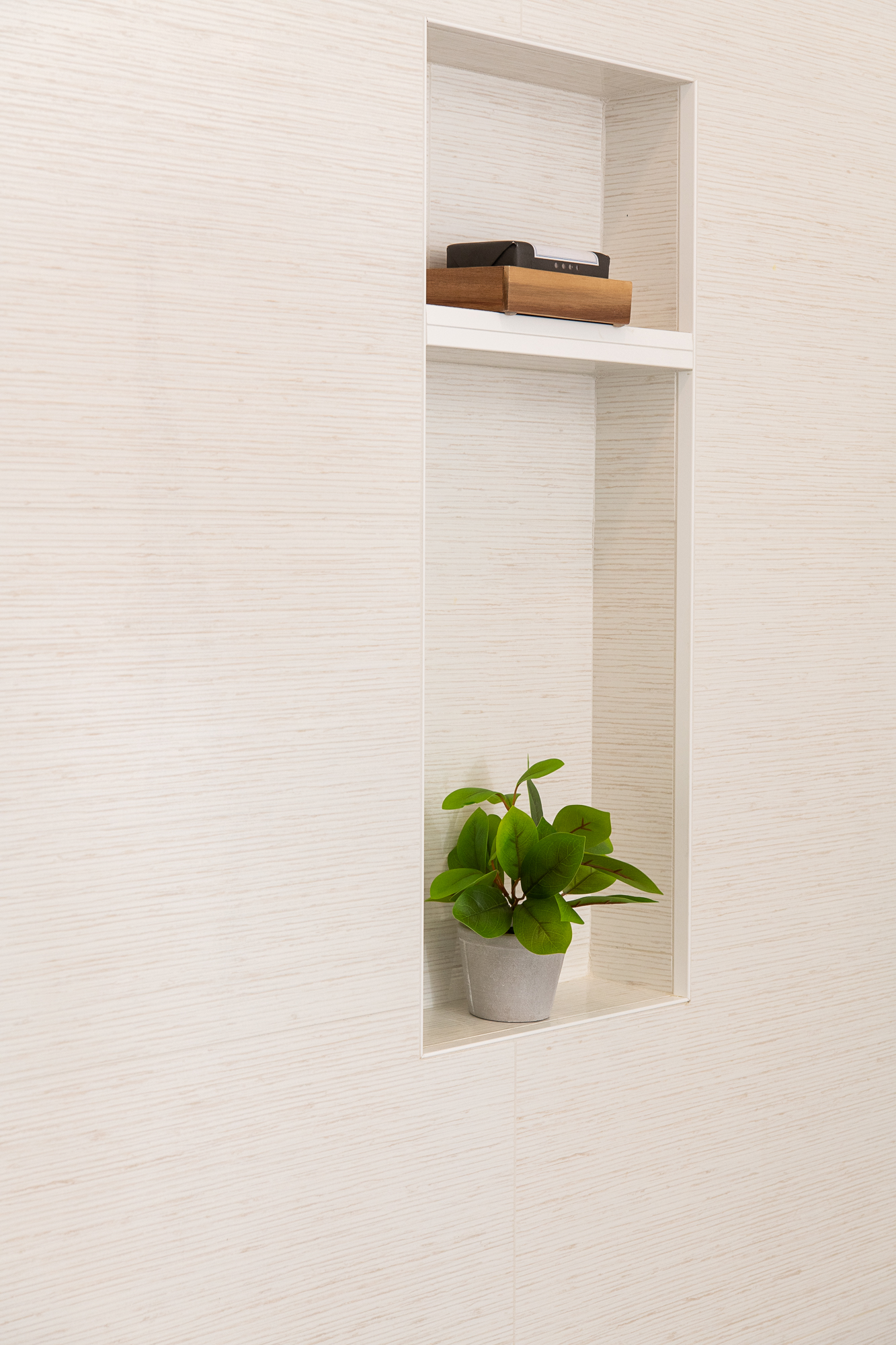 Porcelain-Tile-Accent-Wall-Shampoo-Niche-Irvine-Remodel