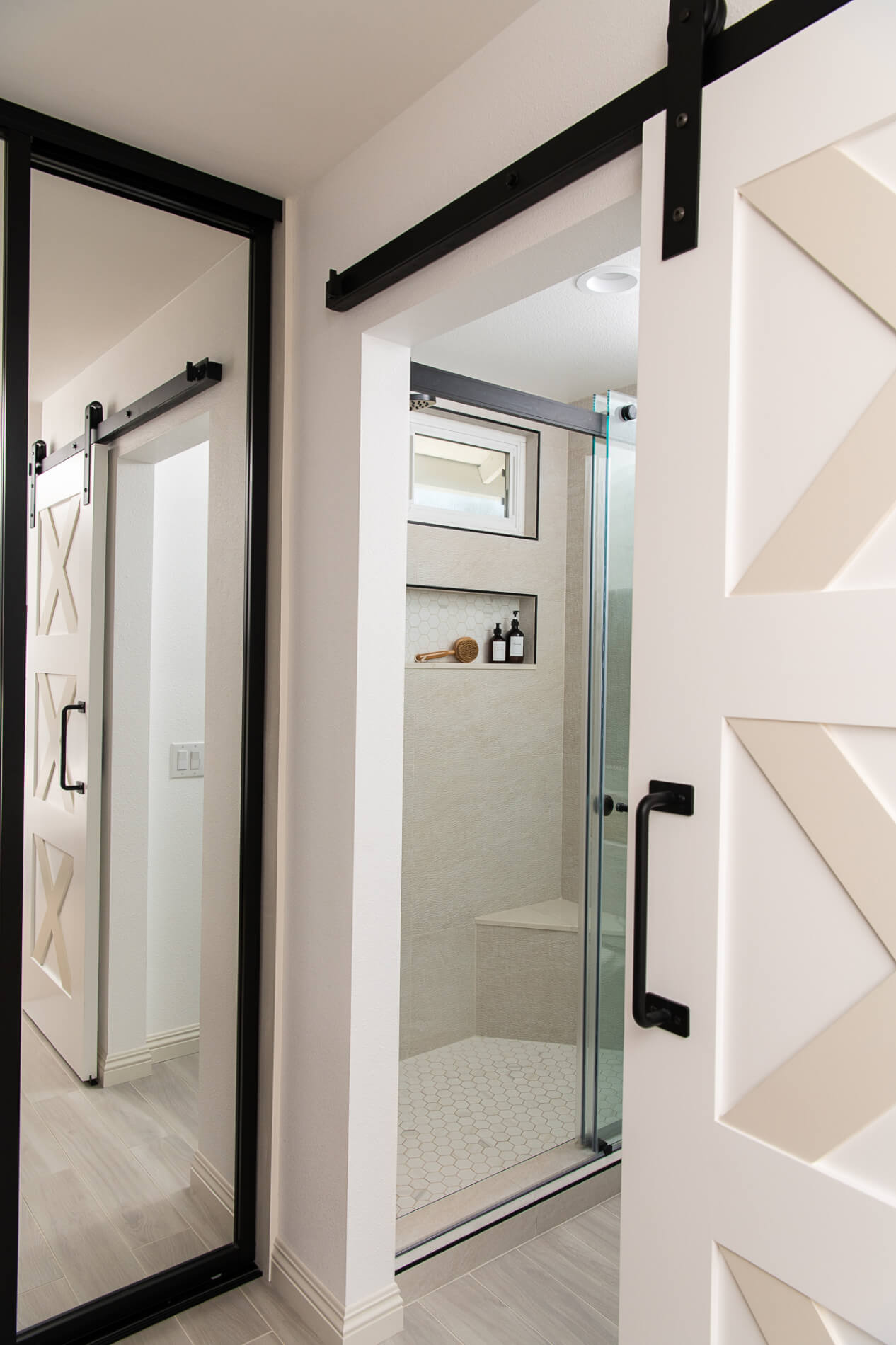 Barn-door-primary-bathroom-remodel-in-placentia