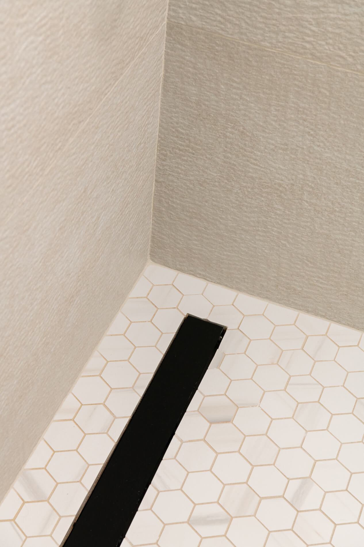 linear-shower-drain-porcelain-geostone-tile-flooring