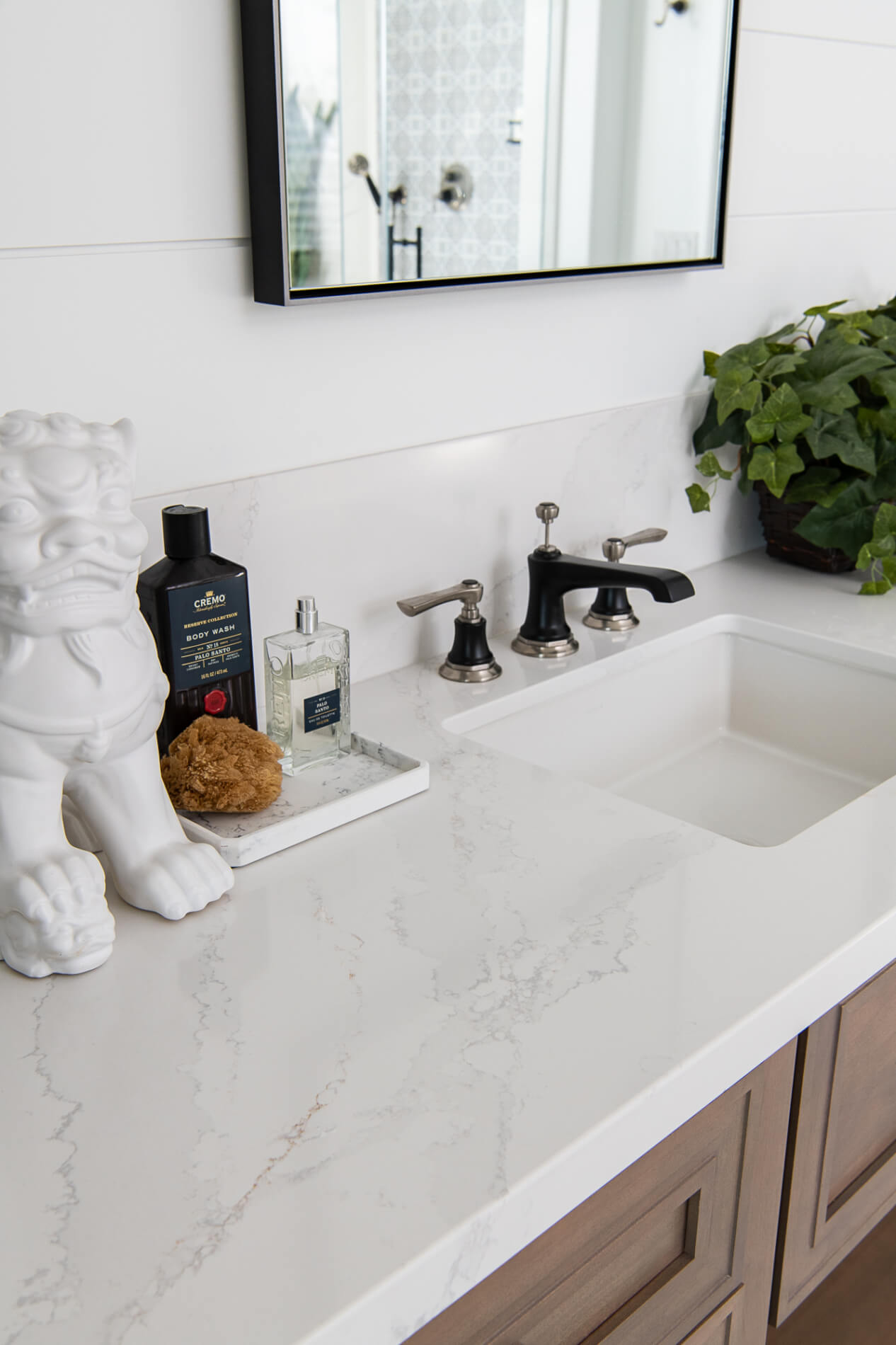 polished-quartz-stone-countertops-amara-grey