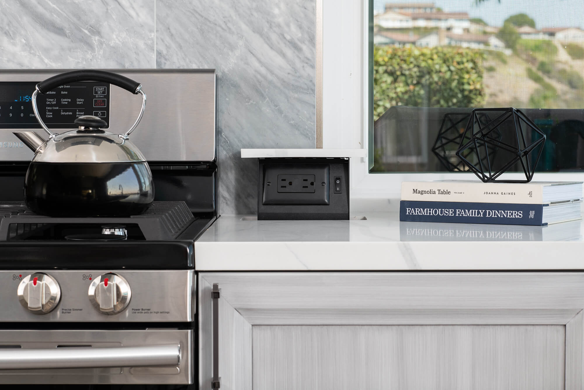 Kitchen Quartz Countertop