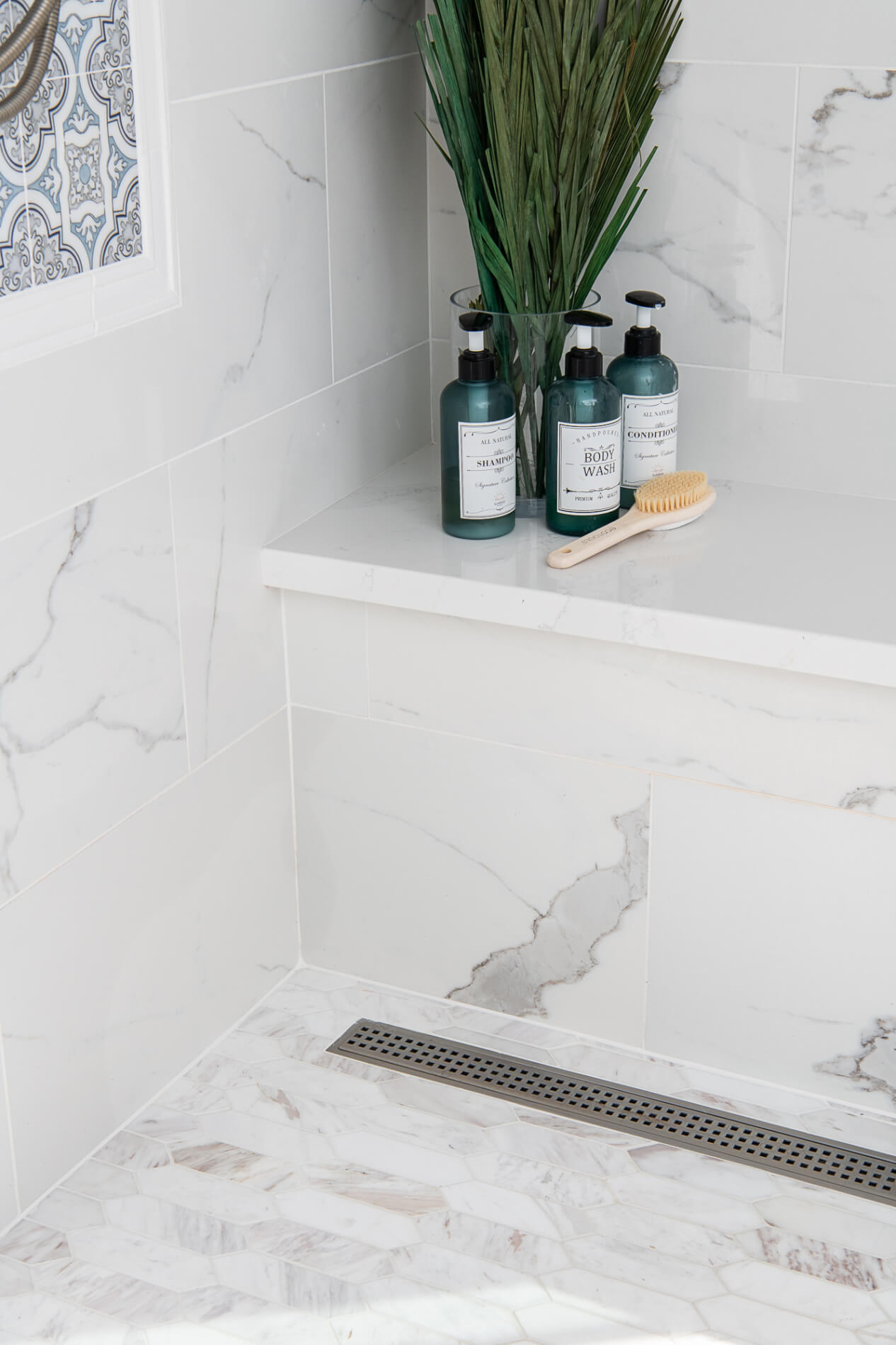 shower-bench-linear-drain-calcutta tiles