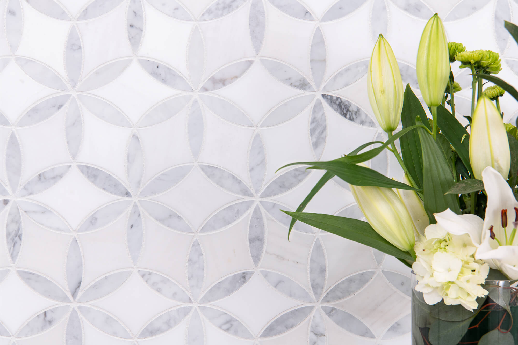 MSI-La-Fleur-water-jet-white-and-gray-marble-tile