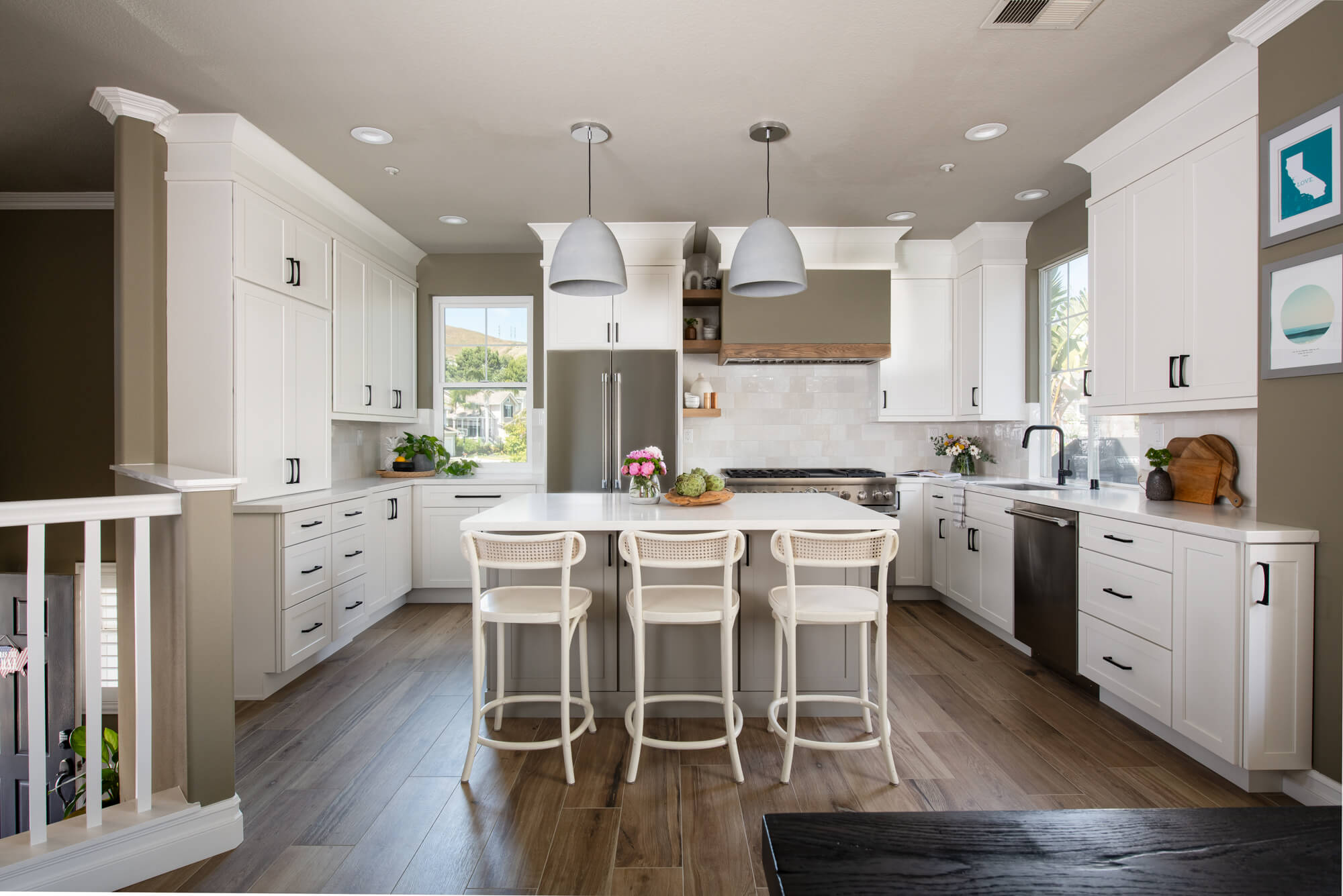 Making a Neutral Kitchen Appear Dynamic - Cabinet City Kitchen and Bath