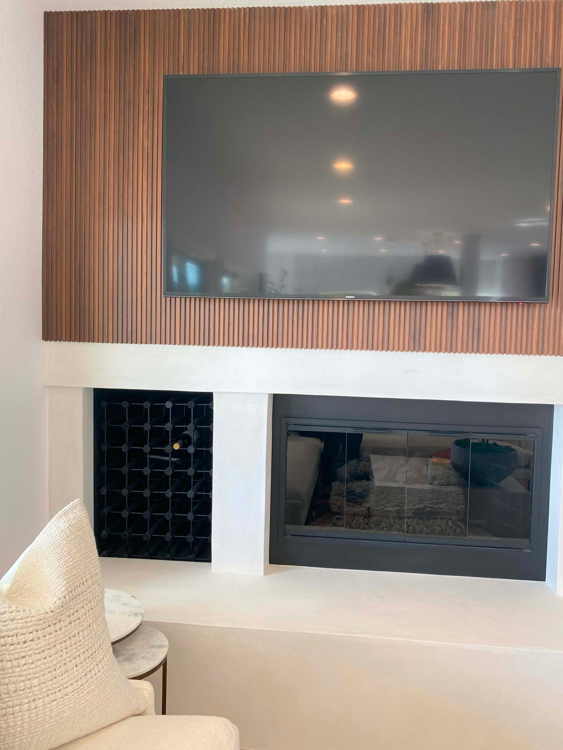 wooden-paneling-smoothed-stucco-white-dove-paint