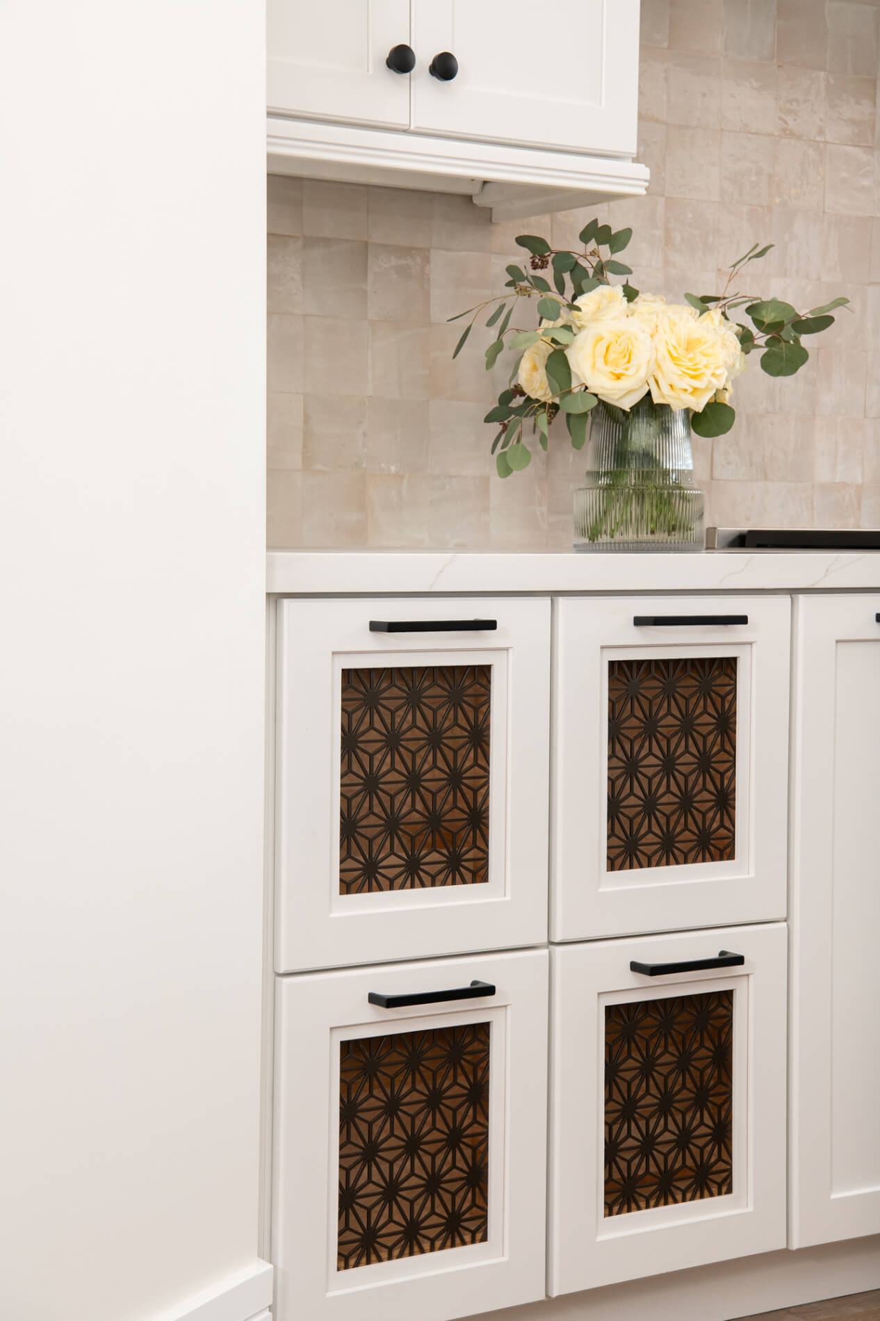 custom-decorative-powder-coated-metal-screens-on-lower-cabinetry