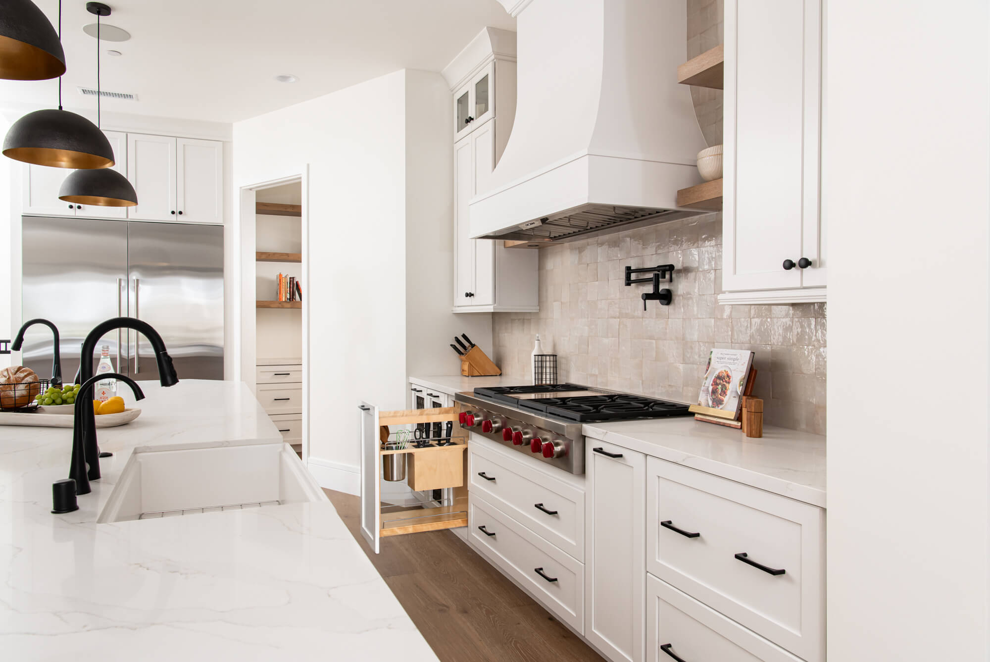 built-in-pull-out-utensil-holder-and-knife-holder