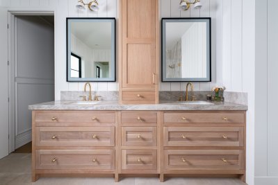 Huntington Beach: Luxury Bathroom Remodels