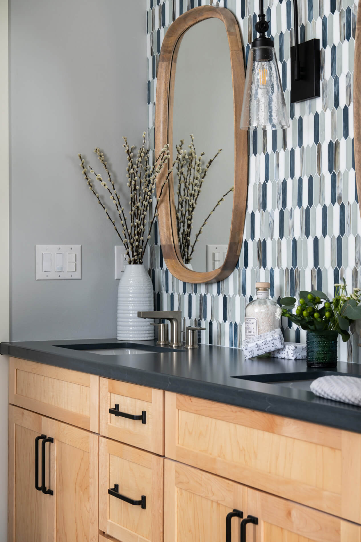 quartz-silestone-countertops-charcoal-soapstone-suede-finish-mitered-edge