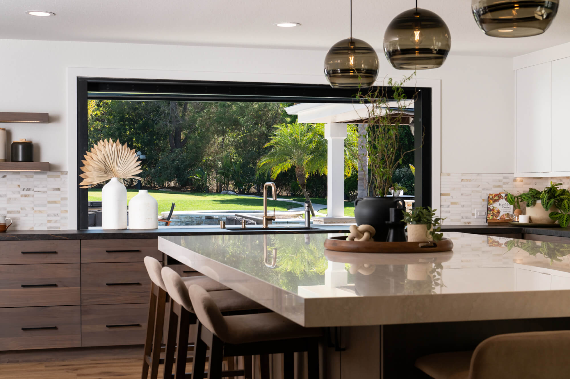 pass-through-window-opens-completely-for-convenient-indoor-outdoor-dining