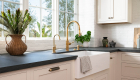 farmhouse-sink-with-old-world-design