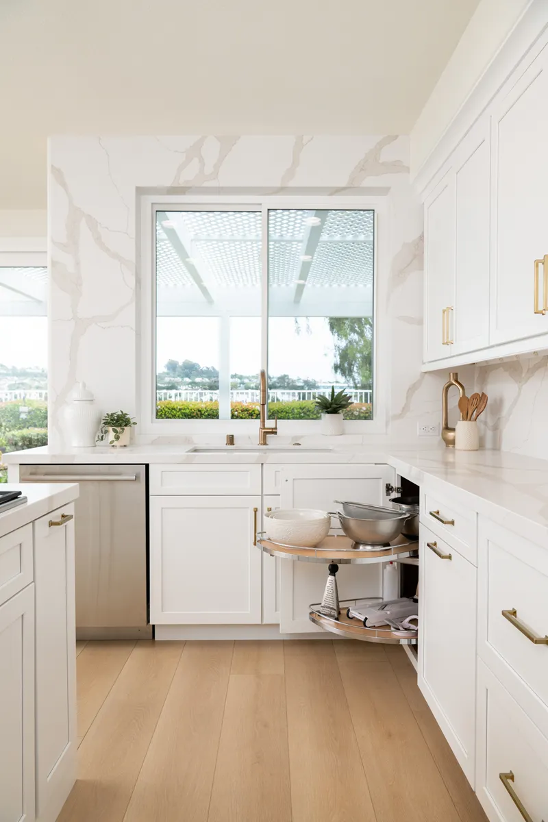 Sea-Pointe-Design-And-Remodel-Cappadocia-corner-cabinets-with-built-in-Lazy-Susan