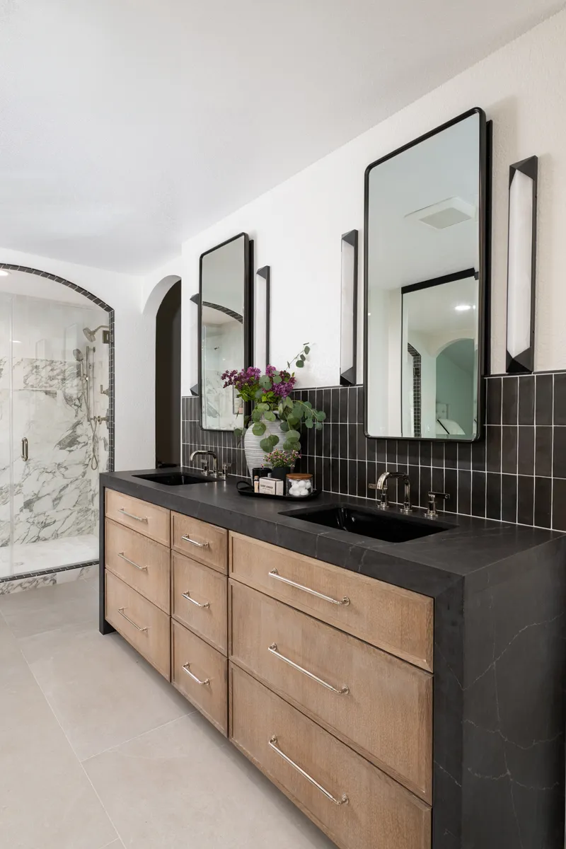 sea-pointe-design-and-remodel-honed-quartz-countertop-with-waterfall-edges-in-Broadway-black