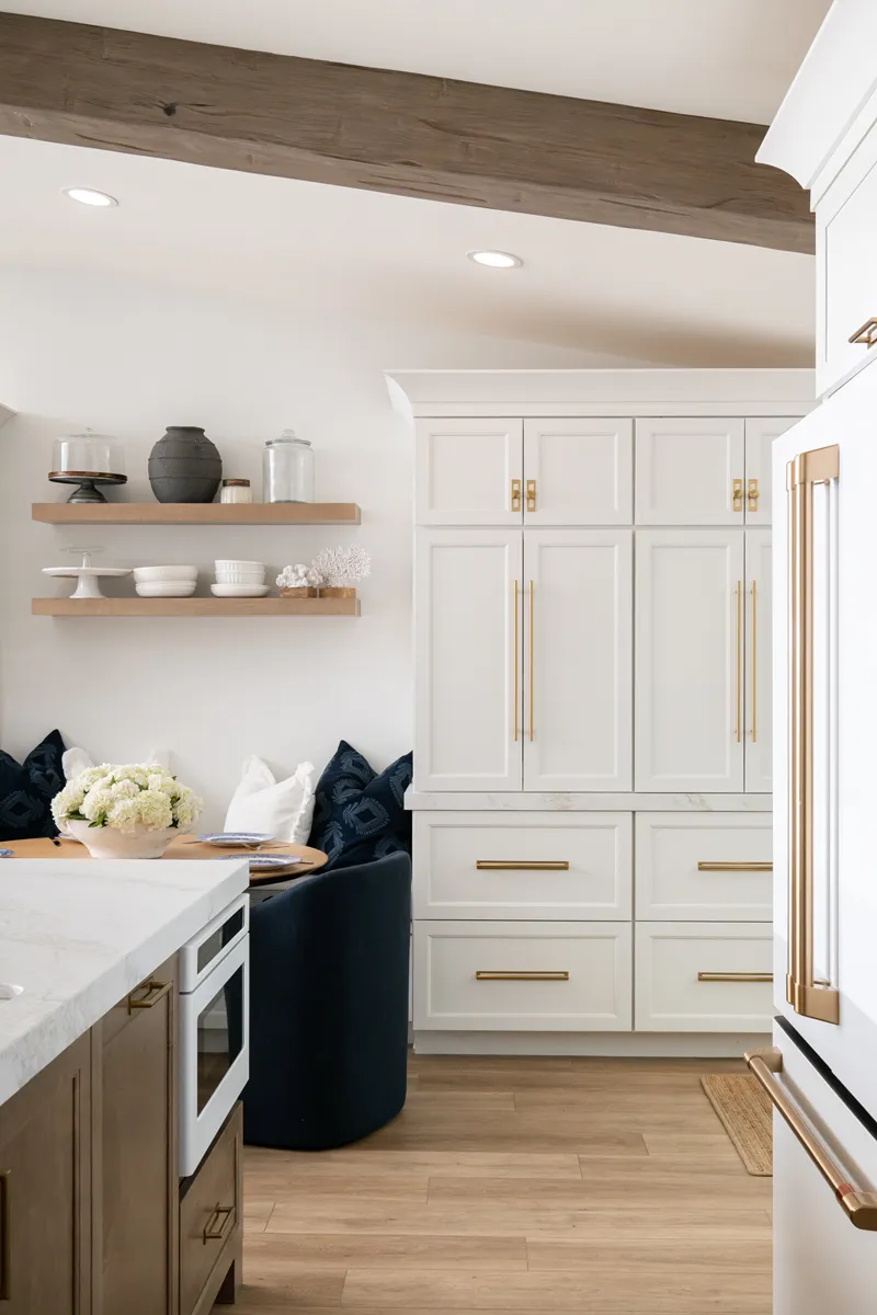 sea-pointe-design-and-remodel-hand-painted-faux-beams-extend-from-kitchen-to-family-room-in-faux-finish