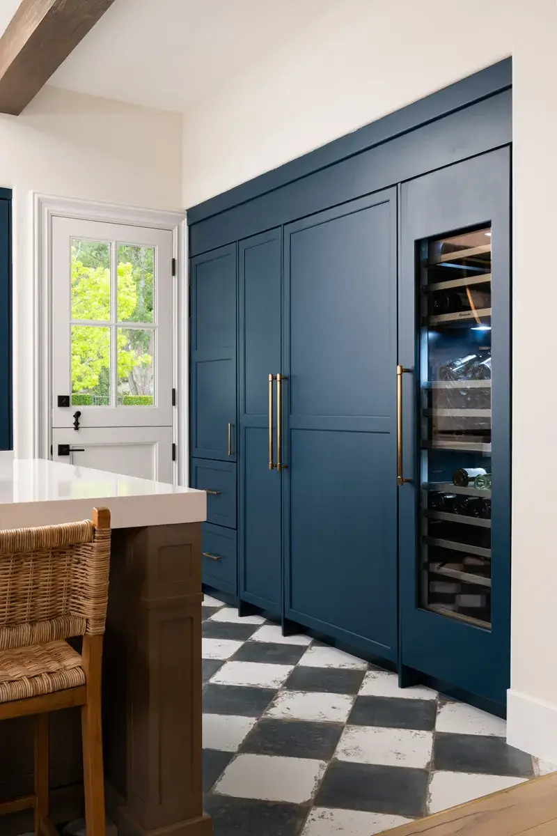 Sea-Pointe-Design-and-Remodel-Built-in-column-refrigerator-freezer-and-wine-fridge-plus-additiona-storage