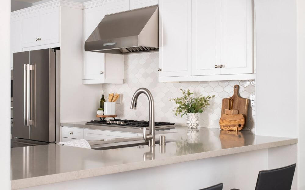 Polished quartz countertops in San Juan Capistrano kitchen remodel