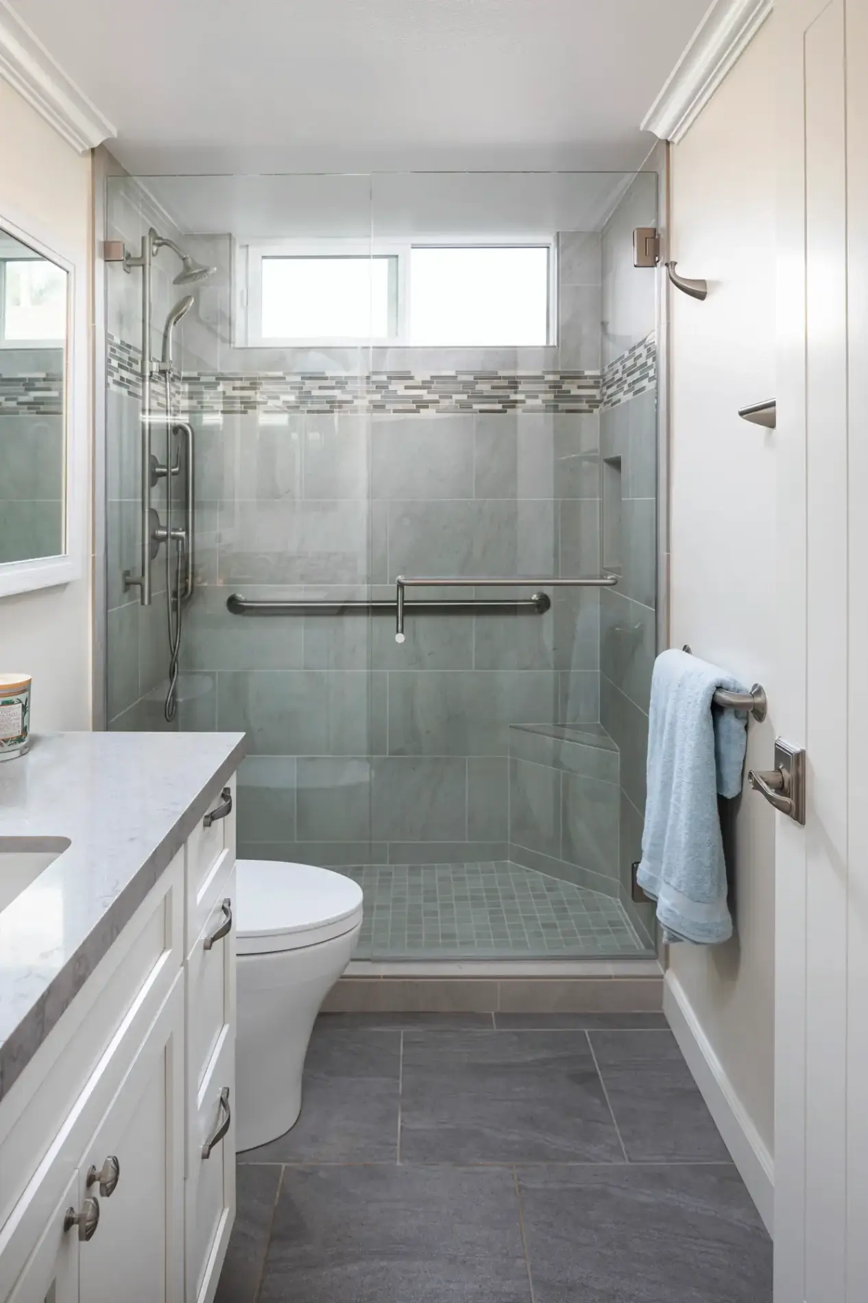 toilet-seat-upgrade-in-bath-remodel