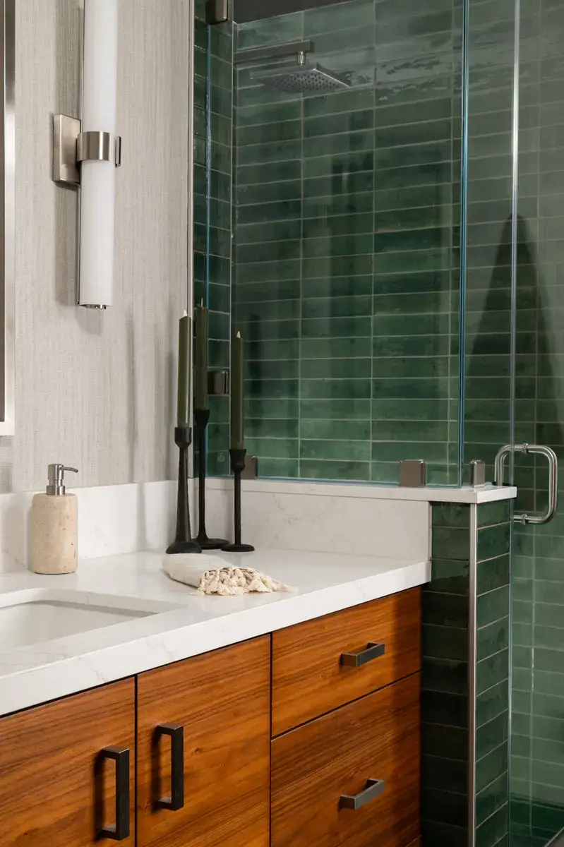 Sea-Pointe-Design-And-Remodel-custom-shower-glass-enclosure-with-hinges-and-through-the-glass-brushed-nickel-handle