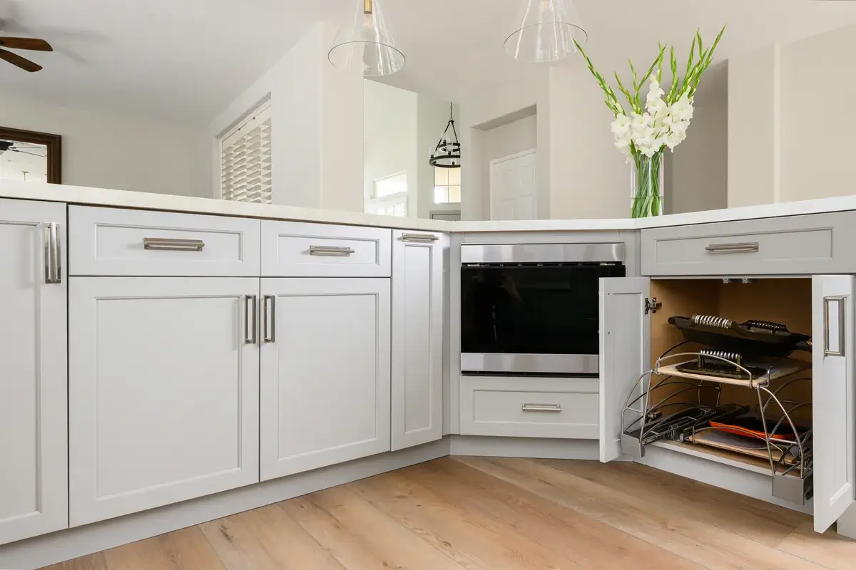 upper-perimeter-cabinets-by-Omega-in-Pearl-White-finish