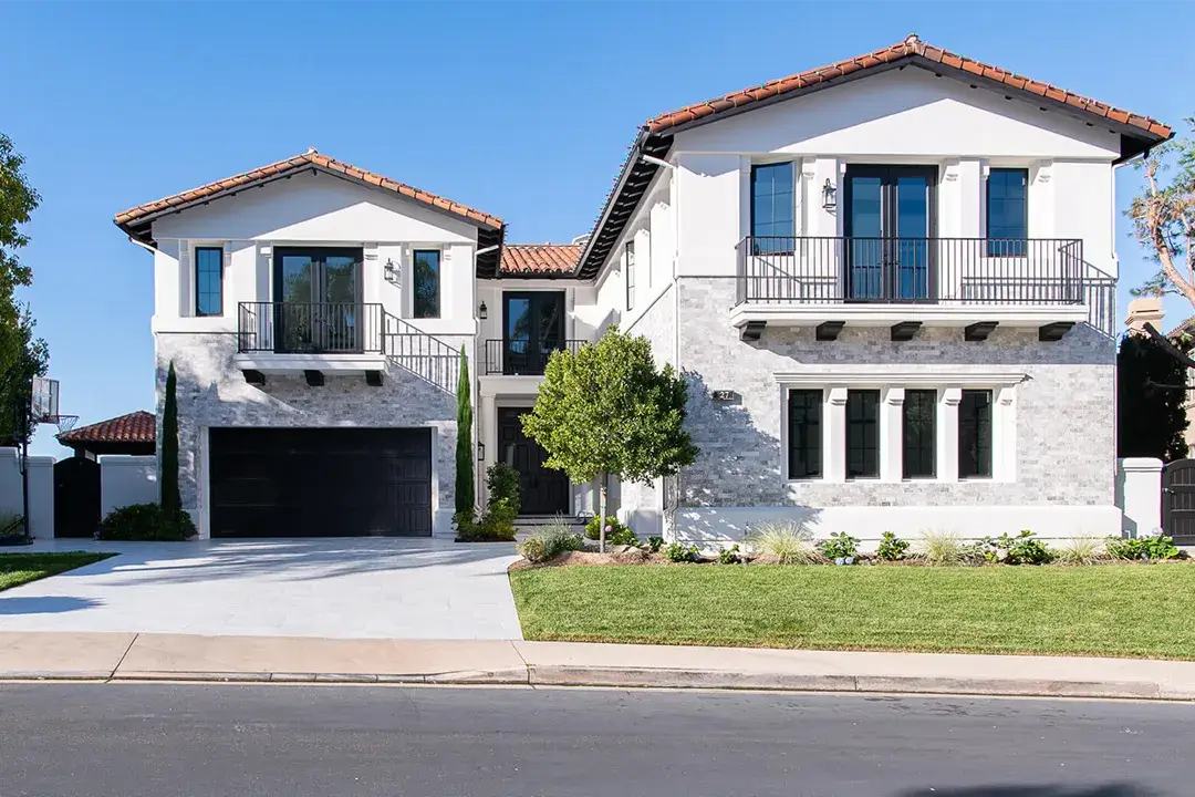San Clemente Kitchen with Custom Hood and Waterfall Island