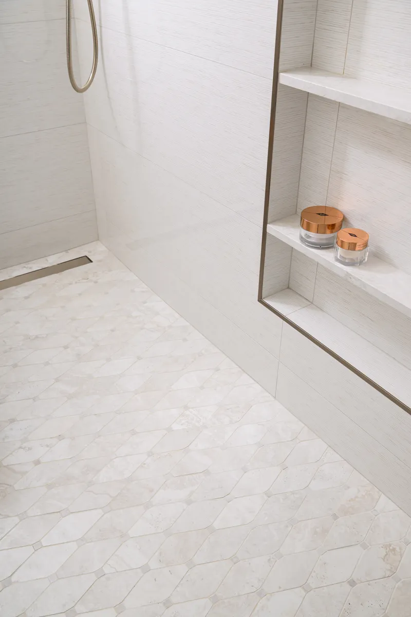 three-level-quartz-shower-niche-and-window-for-ADA-assistance