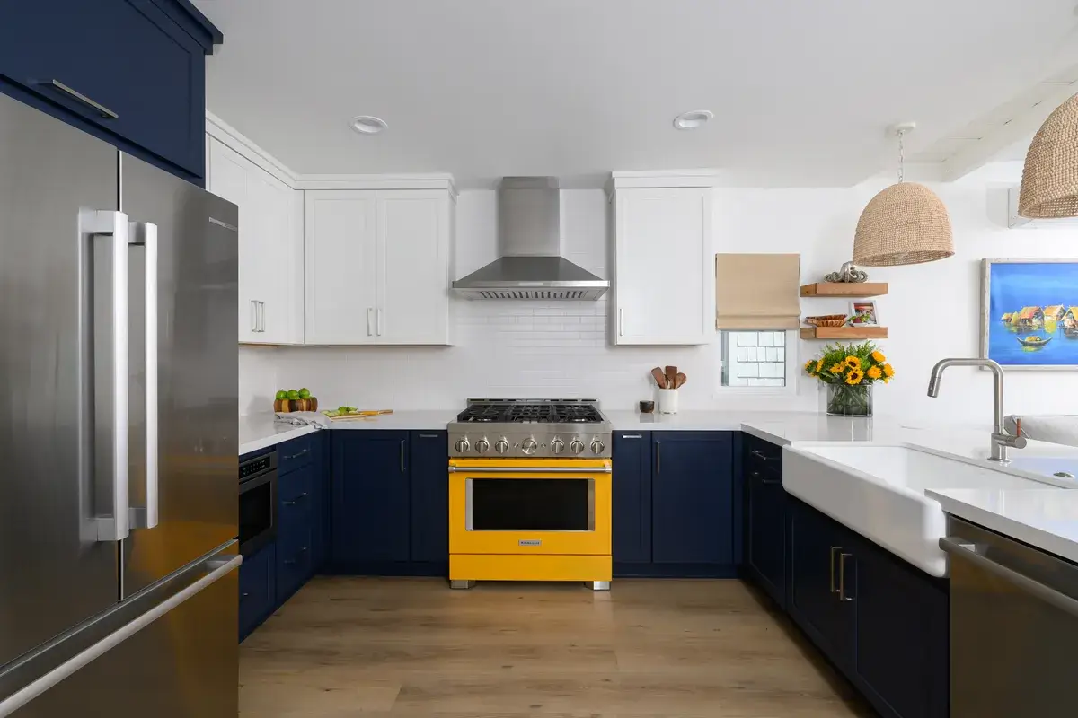 lower-Kemper-cabinets-in-Maritime-finish