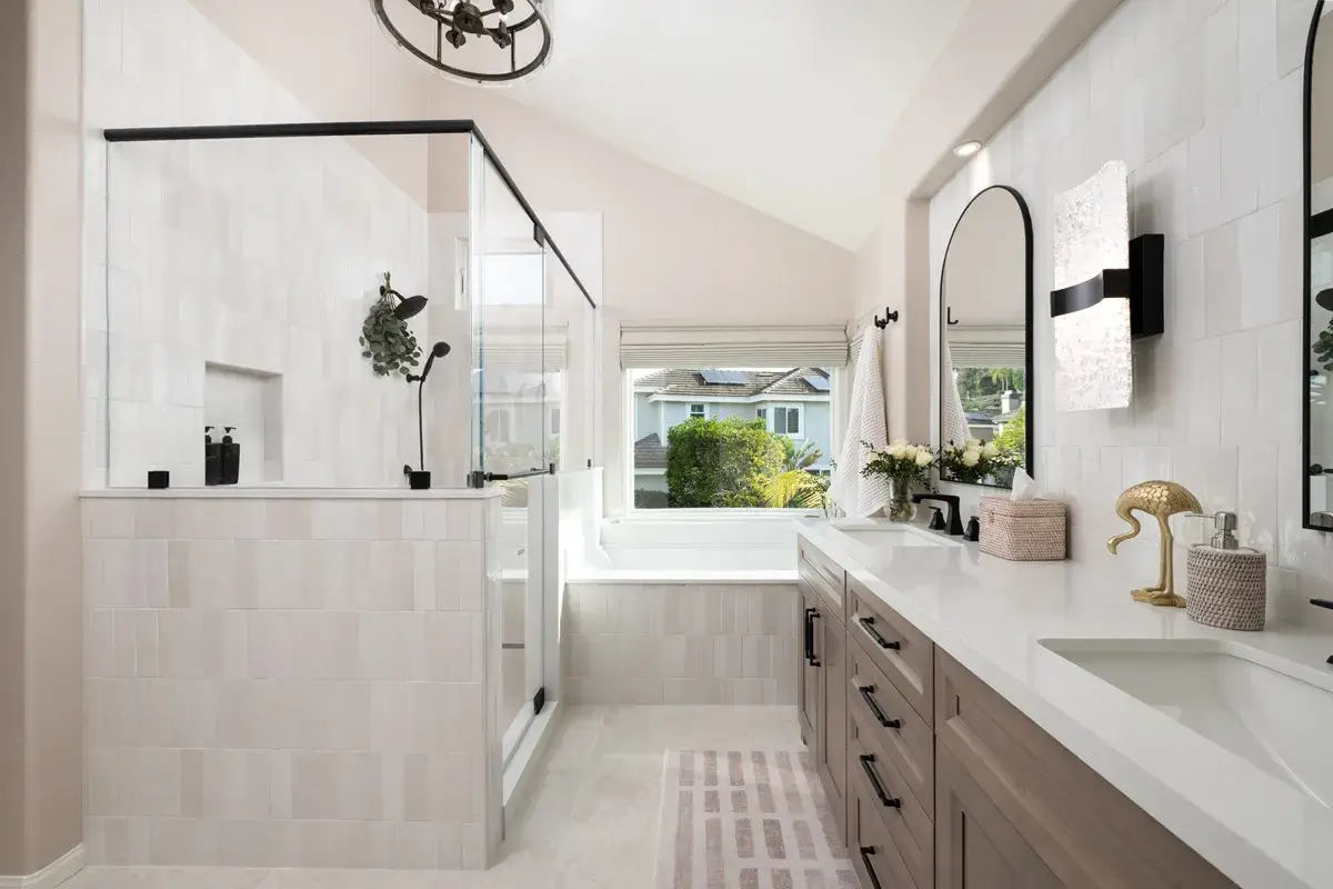 accent-lighting-a-chandelier-matte-black-hardware-including-handles-knobs-towels-bars-and-robe-hooks