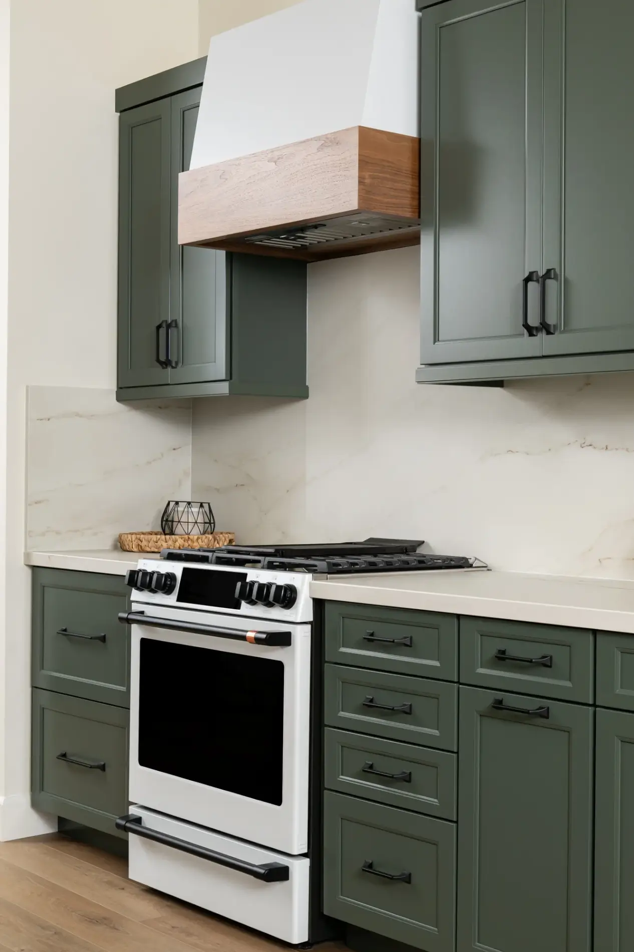 custom-decorative-appliance-hood-adds-character-in-white-with-a-natural-wood-trim