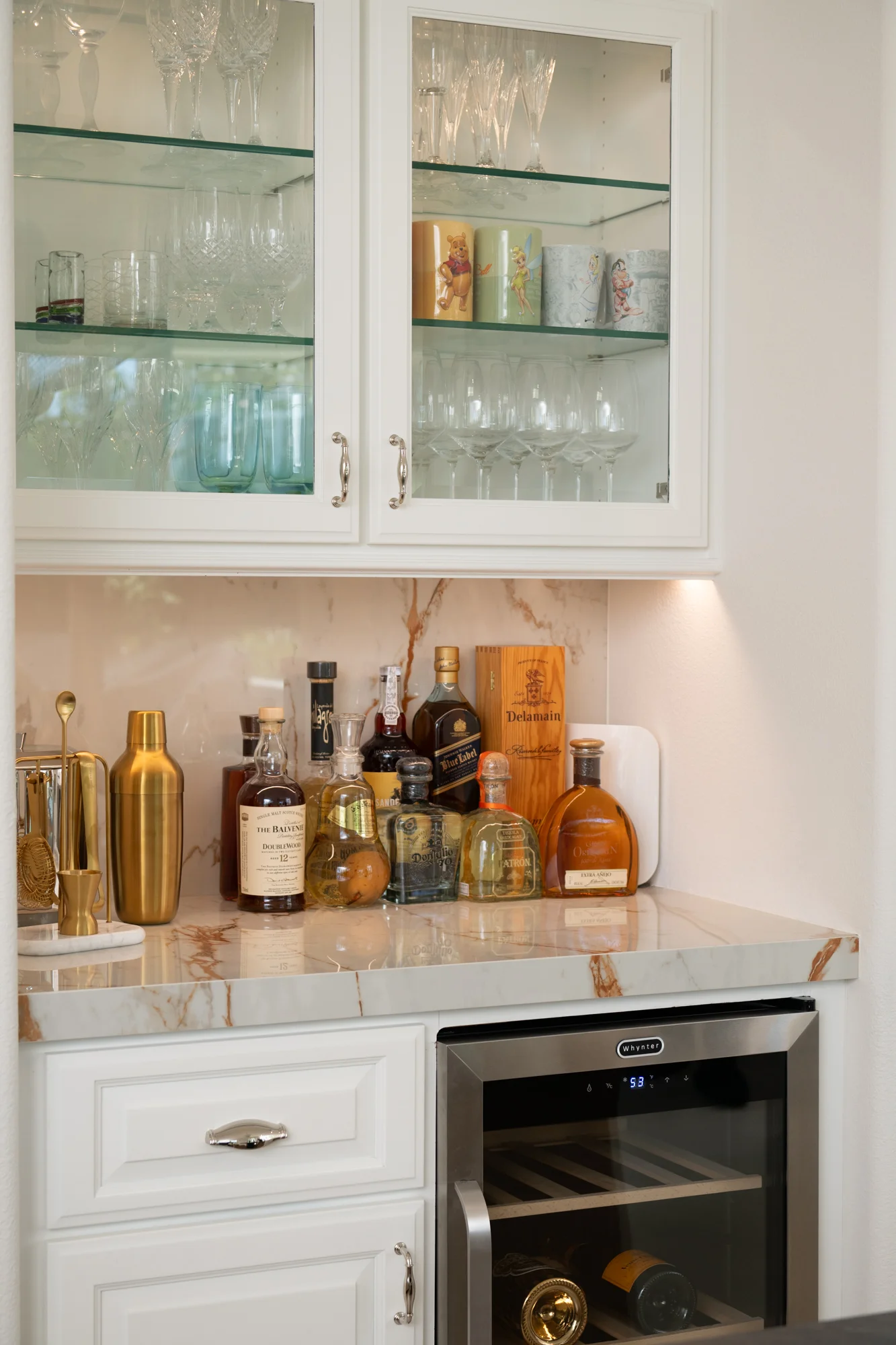 dedicated-beverage-bar-with-under-counter-wine-fridge