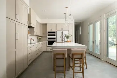 An Irvine Kitchen Remodel Built for Better Flow